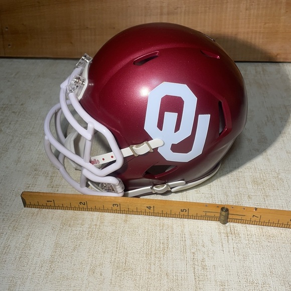 Oklahoma University Riddell Mini Helmet! - Picture 12 of 12